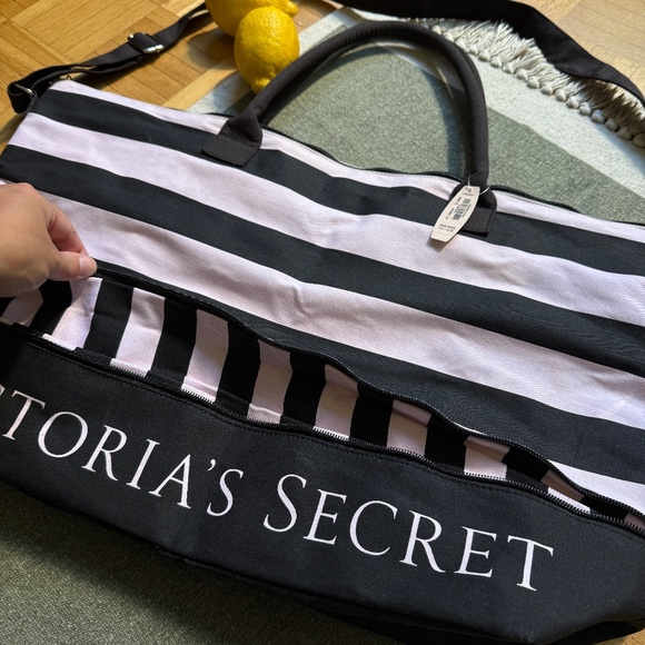 Victoria's Secret Striped Weekender Travel Tote Bag - Picture 3 of 5